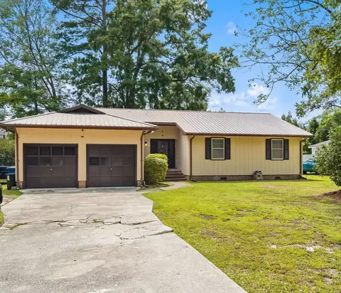 221 Hunters Rd, Myrtle Beach, SC 29579