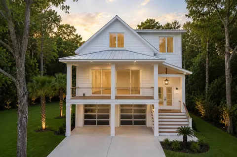Exterior - 713 3rd Ave N, Surfside Beach, SC 29575 photo 9 of 11