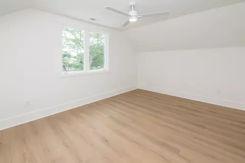Bedroom - 713 3rd Ave N, Surfside Beach, SC 29575 photo 9 of 10