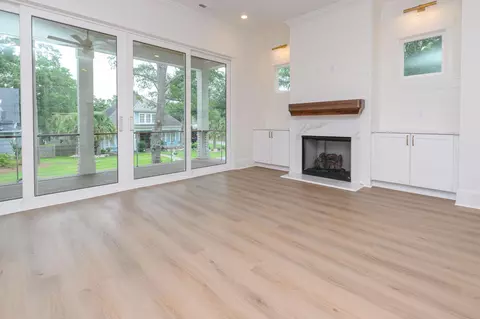 Living - 713 3rd Ave N, Surfside Beach, SC 29575 photo 5 of 7