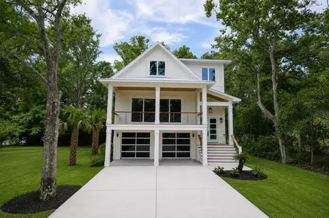 713 3rd Ave N, Surfside Beach, SC 29575