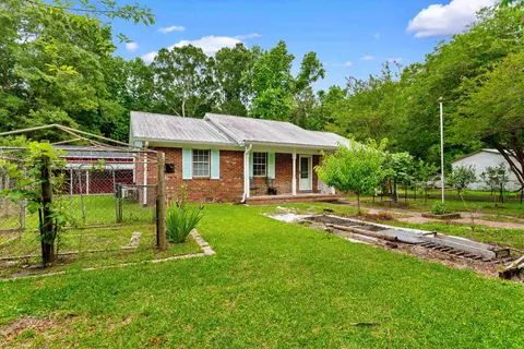 98 Wolf Dr, Georgetown, SC 29440