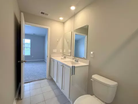 Bath - 527 Courtridge Loop, Conway, SC 29526 photo 2 of 3