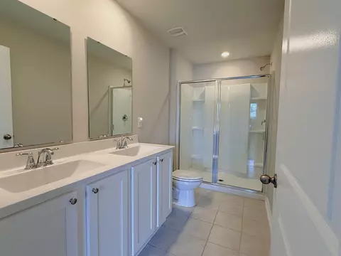 Bath - 527 Courtridge Loop, Conway, SC 29526 photo 1 of 3