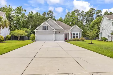 64 Black Pearl Ct, Pawleys Island, SC 29585