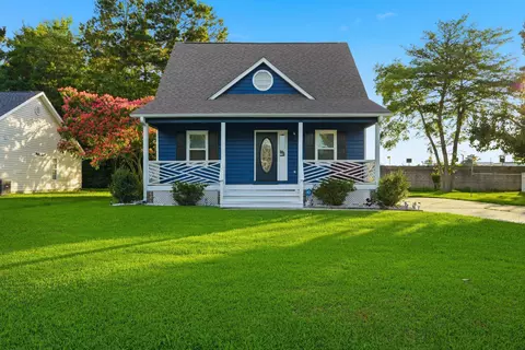 522 Lake Park Dr, Myrtle Beach, SC 29588
