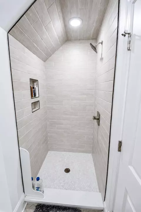 Bath - 950 Bluffview Dr, Myrtle Beach, SC 29579 photo 10 of 10