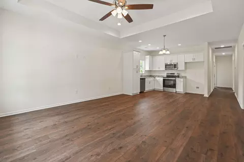 Living - 7913 E Highway 19, Loris, SC 29569 photo 1 of 6