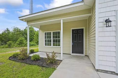 Exterior - 7913 E Highway 19, Loris, SC 29569 photo 8 of 9