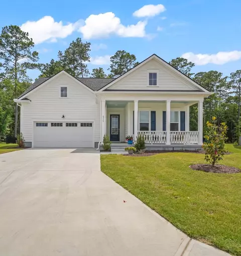 6759 Genesis Dr, Murrells Inlet, SC 29576