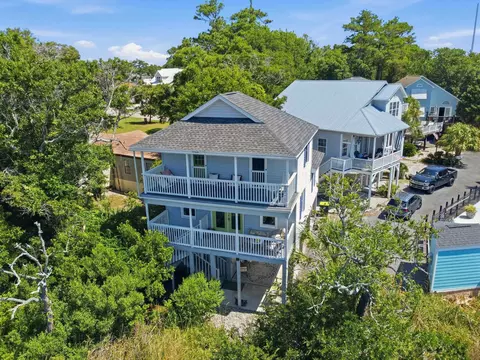 1104 Osprey Ct, Murrells Inlet, SC 29576