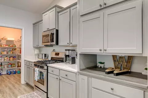 Kitchen - 511 Grain Field Dr, Georgetown, SC 29440 photo 4 of 6