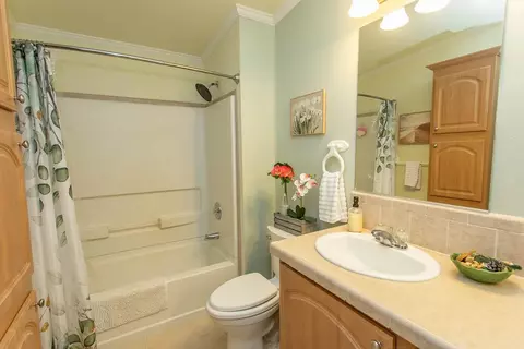 Bath - 804 Windemere Ct, Conway, SC 29526 photo 4 of 5