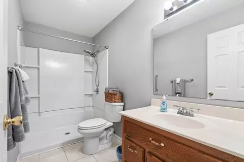 Bath - 125 Fox Glen Dr, Loris, SC 29569 photo 3 of 3