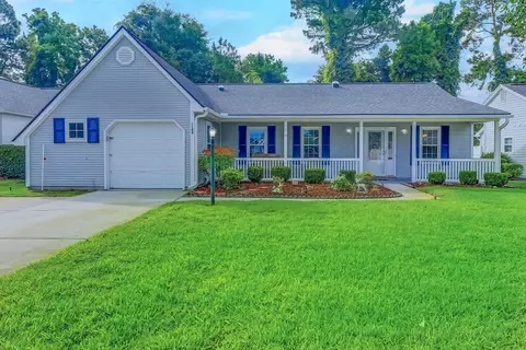 1108 Fox Sparrow Dr, Murrells Inlet, SC 29576