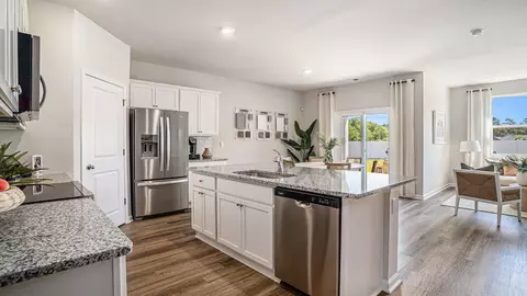 Kitchen - 112 Pampa Dr, Loris, SC 29569 photo 3 of 5