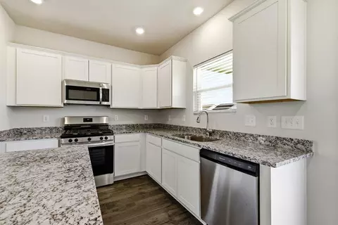 Kitchen - 2416 Campton Loop, Conway, SC 29527 photo 4 of 4
