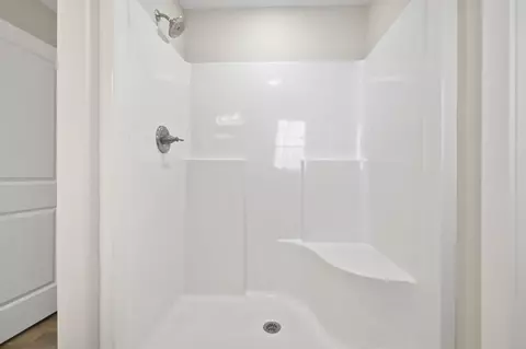 Bath - 1517 Ackerrose Dr, Conway, SC 29527 photo 4 of 4
