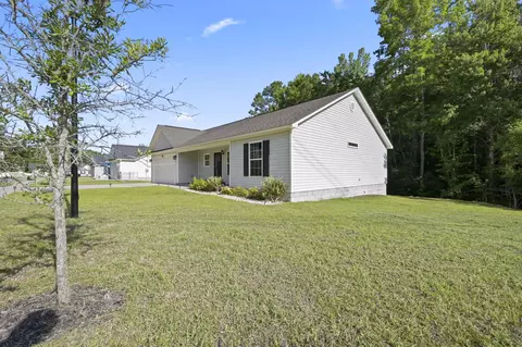 Exterior - 1517 Ackerrose Dr, Conway, SC 29527 photo 6 of 7