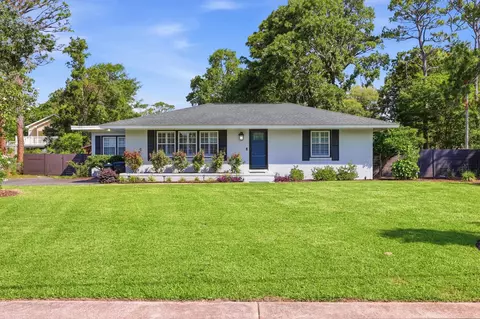 3905 Pine Lake Dr, Myrtle Beach, SC 29577