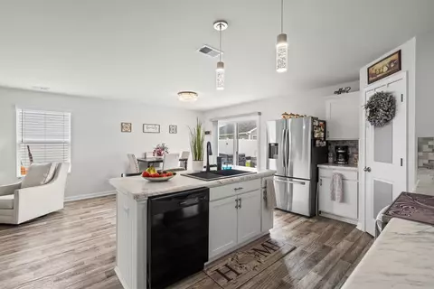 Kitchen - 540 Dundalk Dr, Conway, SC 29526 photo 6 of 6