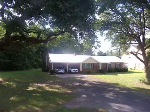 4878 S Fraser St, Georgetown, SC 29440