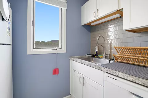 Kitchen - 206 Double Eagle Dr #A-2, Myrtle Beach, SC 29575 photo 4 of 7