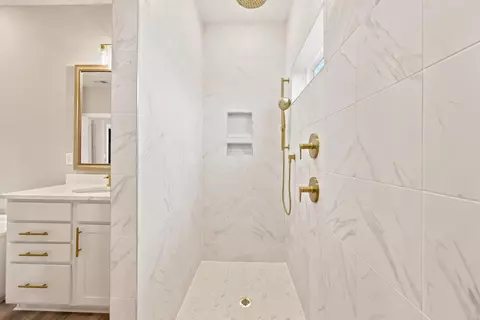Bath - 130 River Birch Dr, Loris, SC 29569 photo 6 of 6