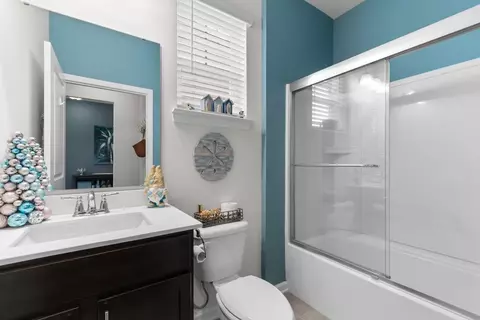 Bath - 5203 Stockyard Loop, Myrtle Beach, SC 29588 photo 3 of 4