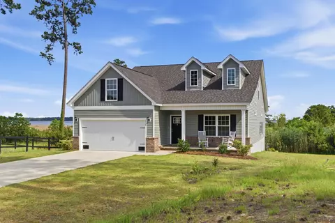 2709 Seaport Cir, Georgetown, SC 29440