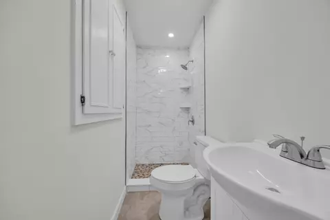Bath - 504 Danner Dr, Conway, SC 29526 photo 3 of 3