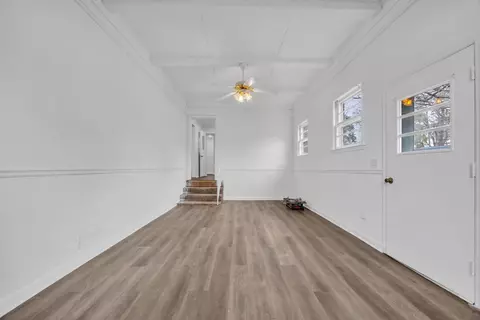 Living - 504 Danner Dr, Conway, SC 29526 photo 4 of 5