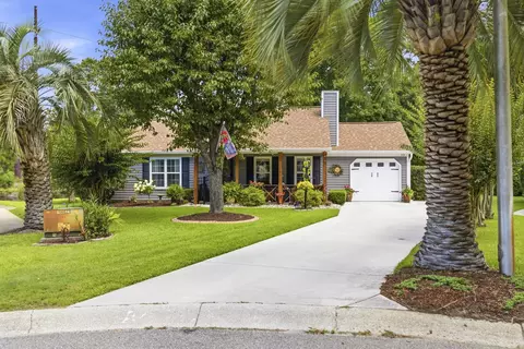1319 Carolina Wren Ln, Murrells Inlet, SC 29576