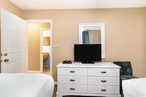 Bedroom - 206 Double Eagle Dr #H 1, Surfside Beach, SC 29575 photo 10 of 10
