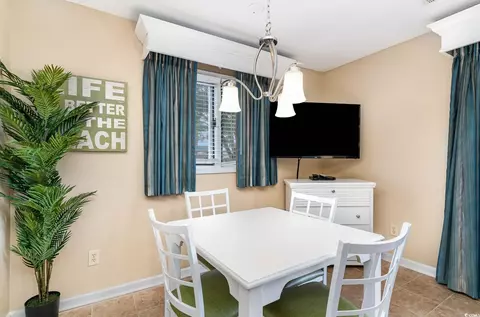 Dining - 206 Double Eagle Dr #H 1, Surfside Beach, SC 29575 photo 5 of 6