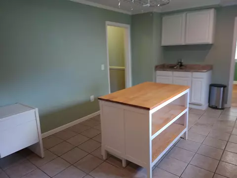 Kitchen - 4389 Mcqueen St, Loris, SC 29569 photo 5 of 5