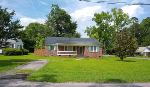 4389 Mcqueen St, Loris, SC 29569