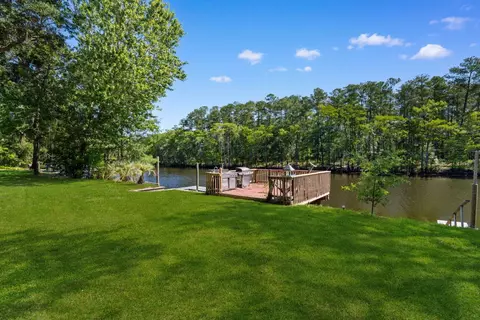 Exterior - 455 River Rd, Conway, SC 29526 photo 7 of 9