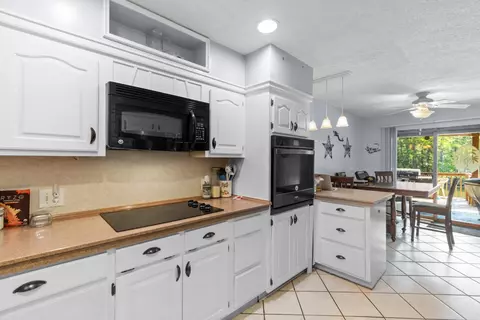 Kitchen - 455 River Rd, Conway, SC 29526 photo 3 of 3