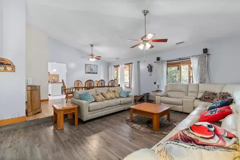 Living - 455 River Rd, Conway, SC 29526 photo 2 of 3