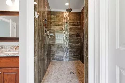 Bath - 1071 Forest Dr, Conway, SC 29526 photo 4 of 6