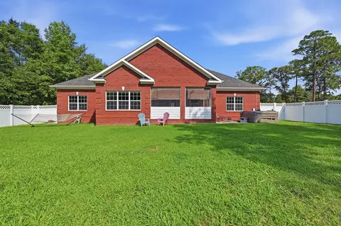 Exterior - 1071 Forest Dr, Conway, SC 29526 photo 4 of 8