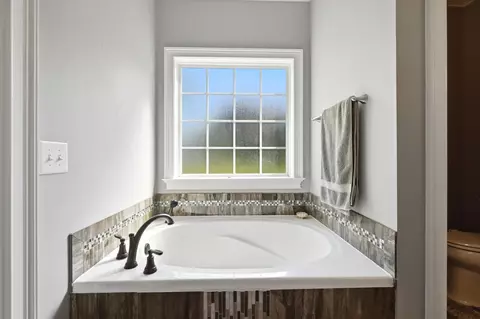 Bath - 1071 Forest Dr, Conway, SC 29526 photo 5 of 6