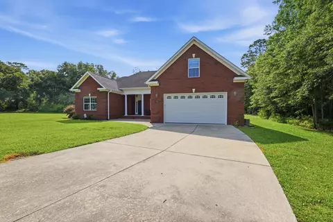 Exterior - 1071 Forest Dr, Conway, SC 29526 photo 6 of 8