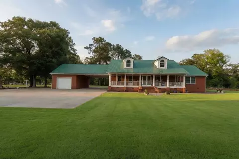 6652 Old Mullins Rd, Nichols, SC 29581