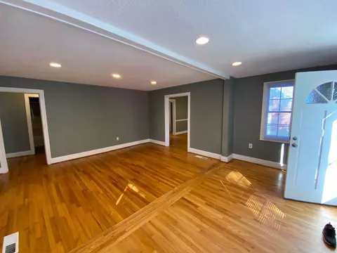 Living - 1302 Saville St, Georgetown, SC 29440 photo 8 of 8
