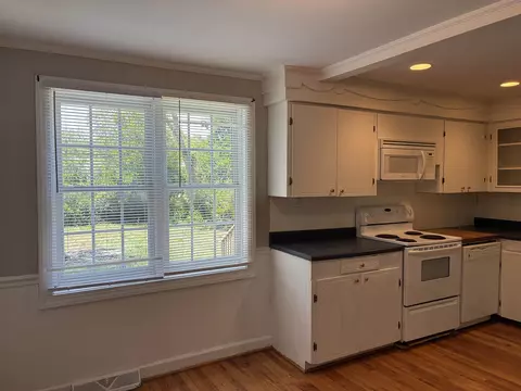 Kitchen - 1302 Saville St, Georgetown, SC 29440 photo 2 of 4