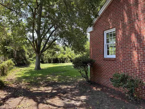 Exterior - 1302 Saville St, Georgetown, SC 29440 photo 3 of 7