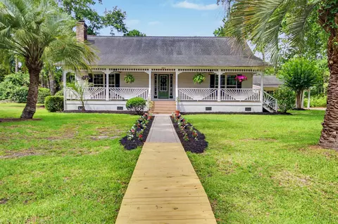 4352 Johnson Cir, Murrells Inlet, SC 29576