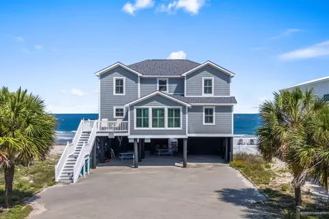 2045 S Waccamaw Dr, Murrells Inlet, SC 29576
